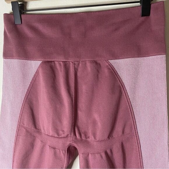 Fabletics Demi Lovato Seamless High Rise Legging - Picture 7 of 9